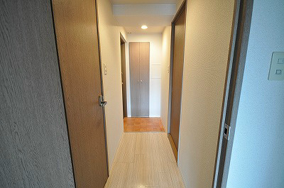 ライオンズマンション三萩野駅前   玄関