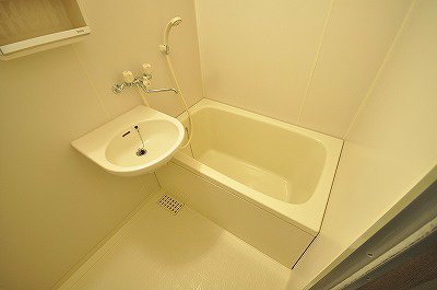 ライオンズマンション三萩野駅前   風呂画像