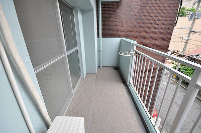 ライオンズマンション三萩野駅前   ベランダ