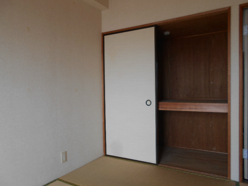 扶桑カシオハイツ 収納