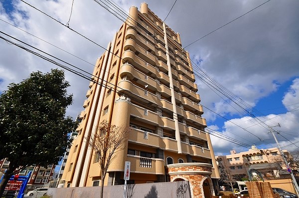 チャペルコンサート 704号室 外観