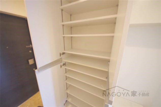 シャトー＆ホテル名駅南Ⅱ 玄関