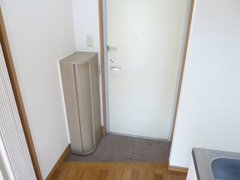 エスタブリッシュ折尾 玄関