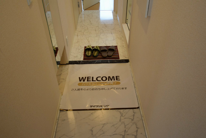 ワイズハウス 玄関