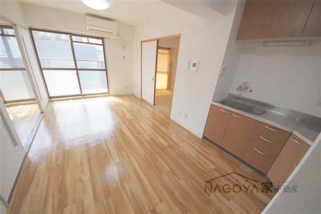 リバティーハウス昭和 リビング