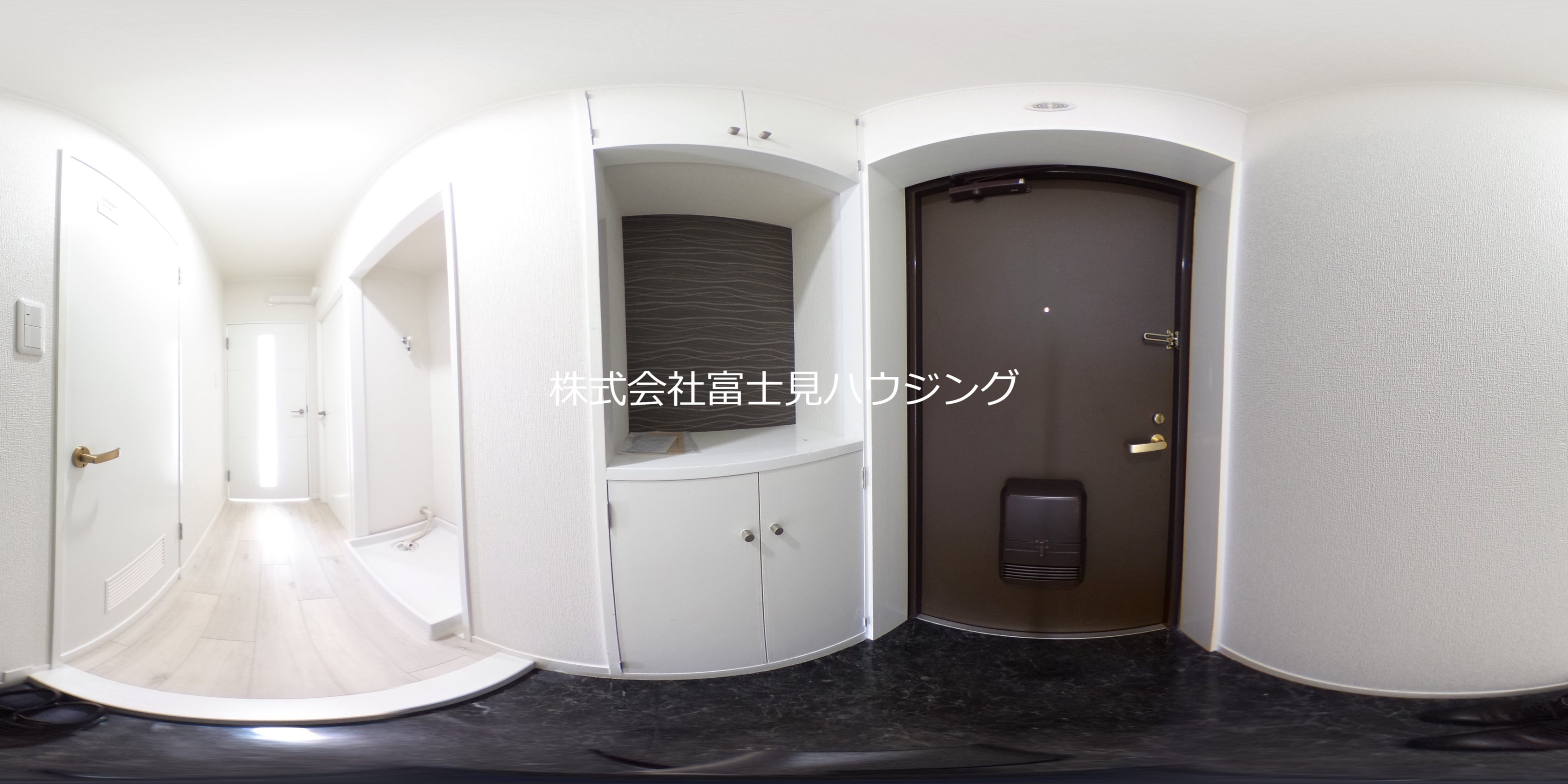 MENE21 玄関