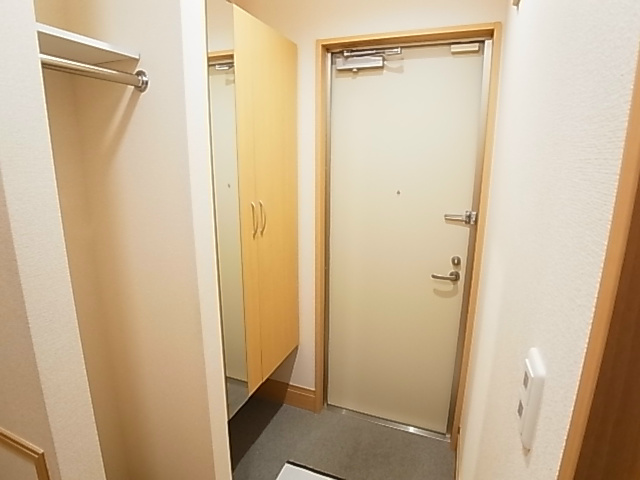 アンビエンテ 玄関
