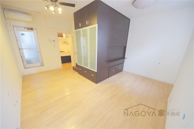 ソリッド筒井 リビング