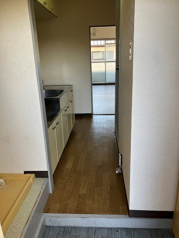 サンビレッジ 玄関