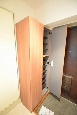 メゾンサモワール 玄関