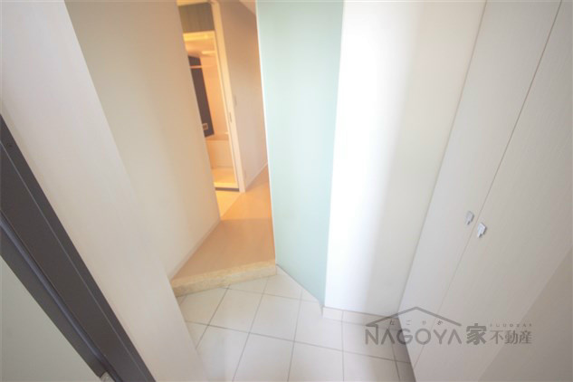 CASTELLO LUSSO 玄関