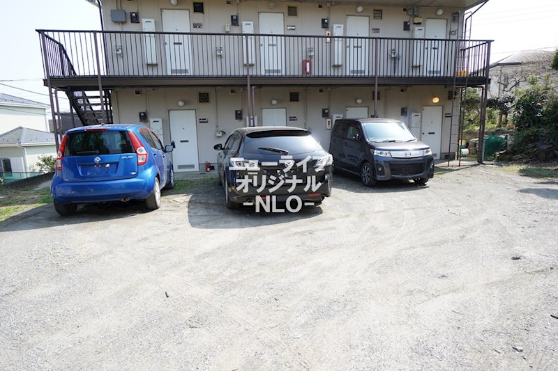 渡辺ハイツ 駐車場
