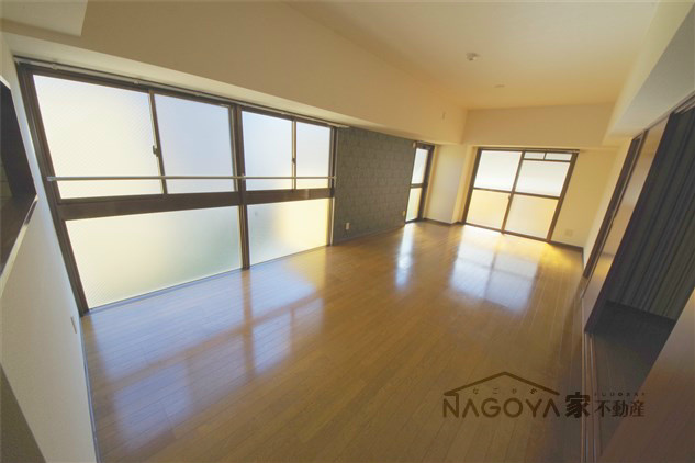 レジデンシア東別院 リビング