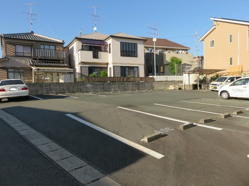 サンパークＩＷＡＴＡ 駐車場