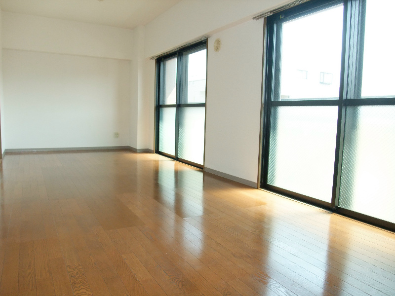 ライブ・トピア寺町 リビング