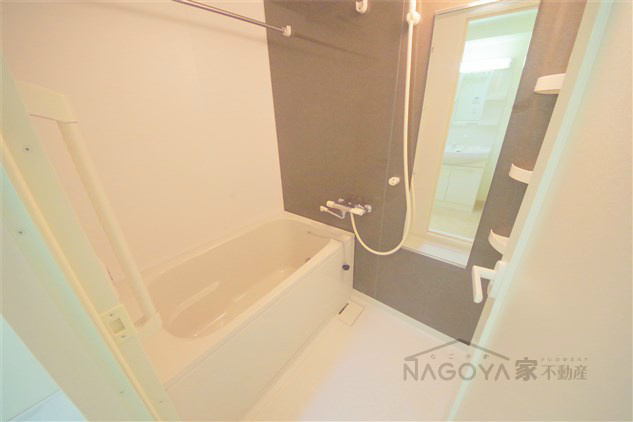 グリーンコート亀島 風呂画像