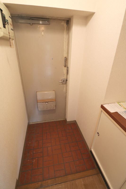 チュリス古庄 玄関