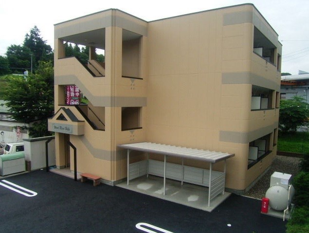 Wood River Hills 外観