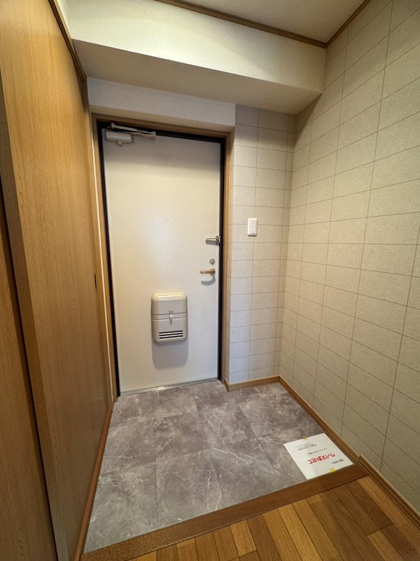 サウスビレッジ 玄関