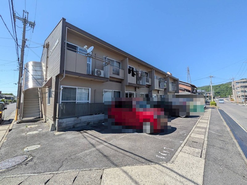 しげのぶ壱番館 駐車場