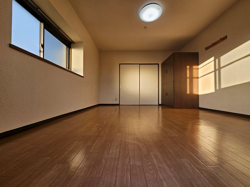 サニーヒル岳陽 リビング