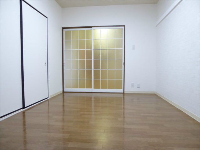 静岡県富士市今泉2843-6 リビング