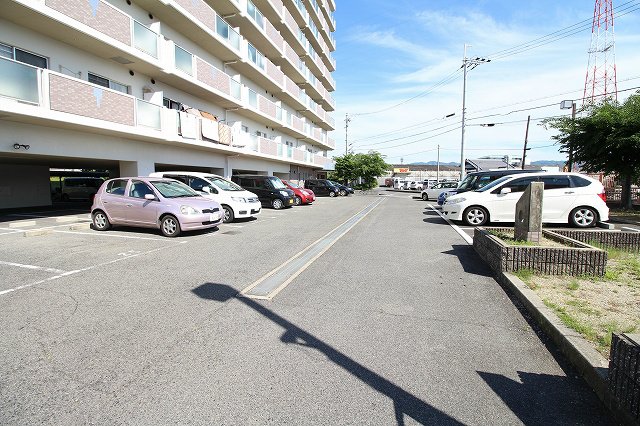 クリーン・ピア・フジ 駐車場