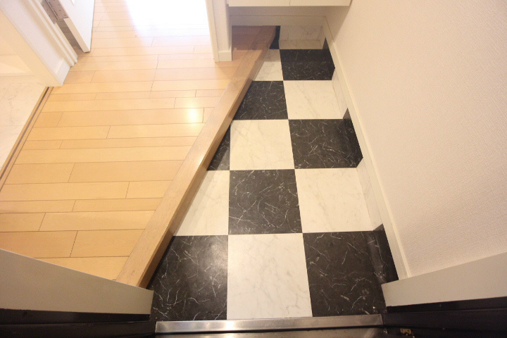 ワコーレヴィータ月見山 玄関