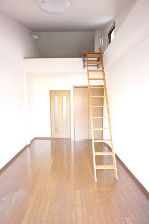 よしかわビル ベッドルーム