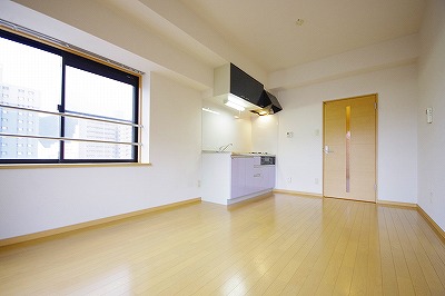 FORTUNATE砂津（フォーチネイト砂津） リビング