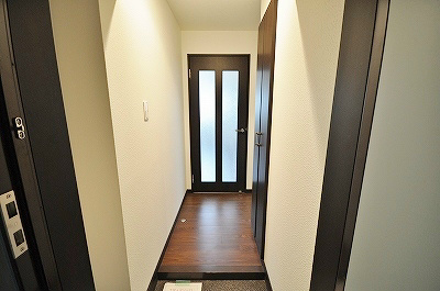 フェリシエ三萩野 玄関