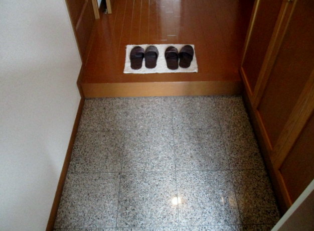 エクセラン湘南 玄関