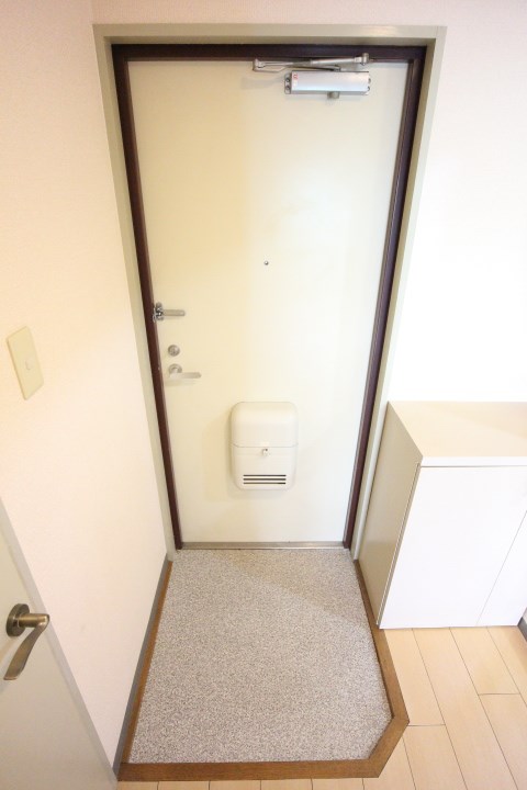 カサマローネ 玄関