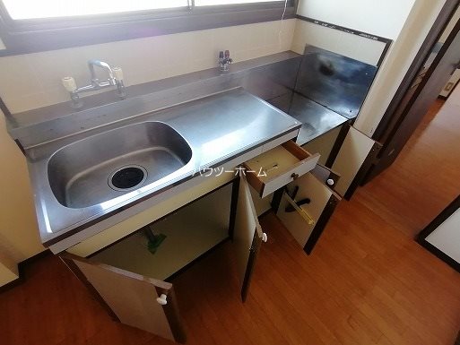サルドゥセジュール キッチン