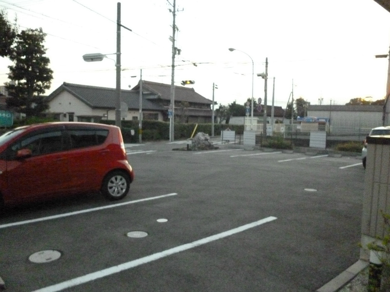 グリシーヌ 駐車場