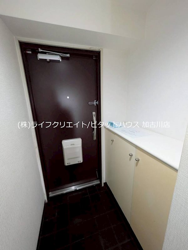 シャルヴィ加古川 玄関