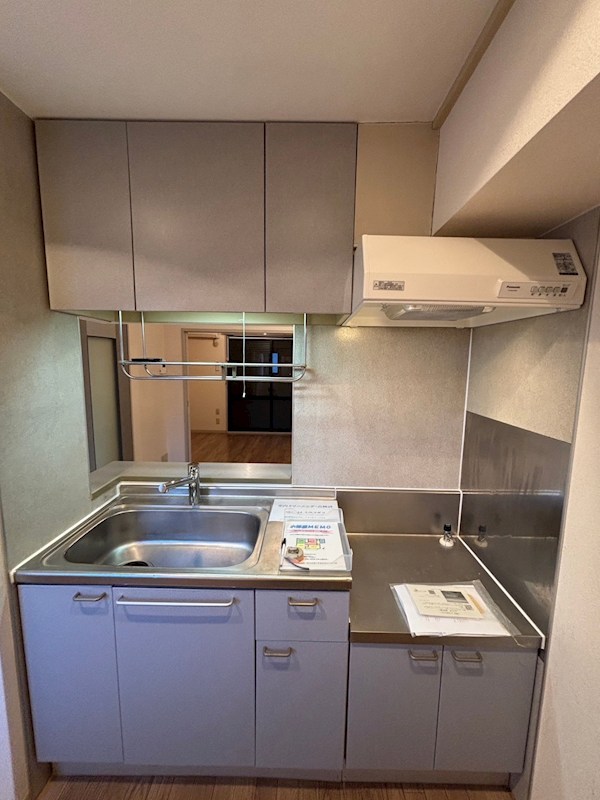 イーエムプットＢ キッチン