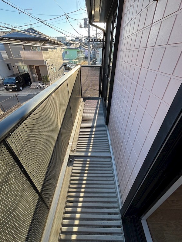 イーエムプットＢ ベランダ