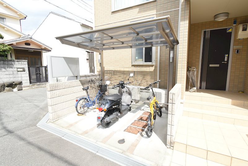 テェルツォラナ その他共有部分