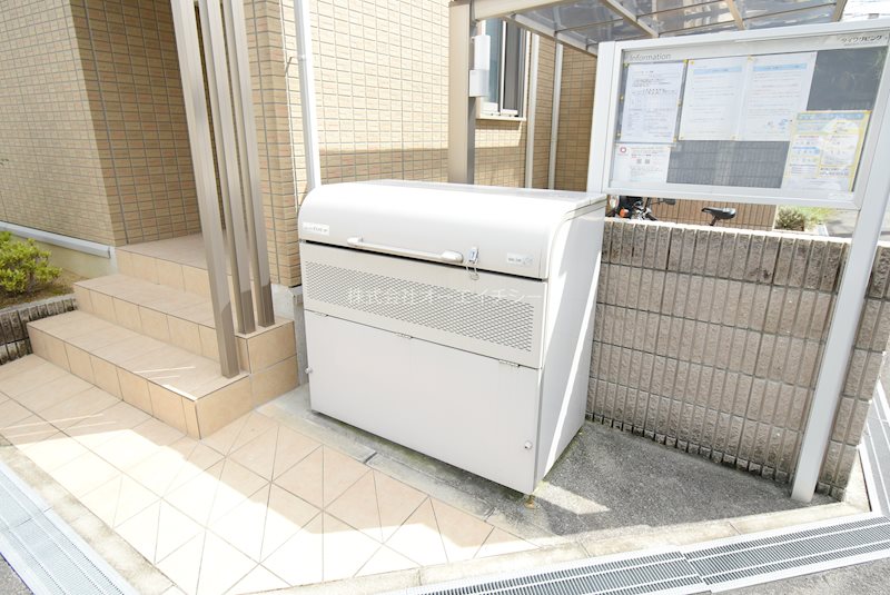 テェルツォラナ その他共有部分