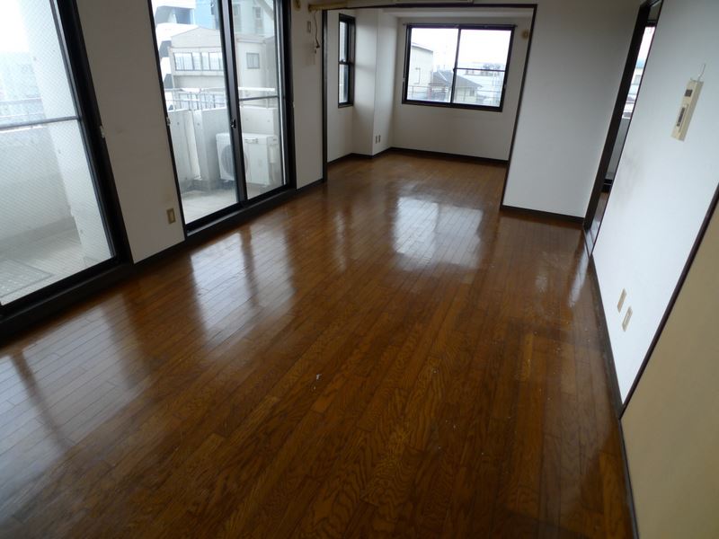 パロマアルディア リビング