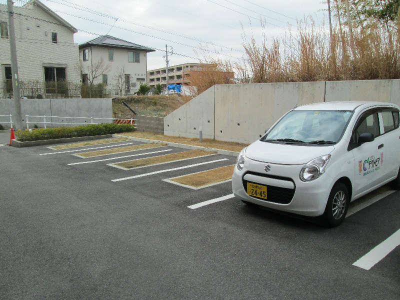 プランドール 駐車場