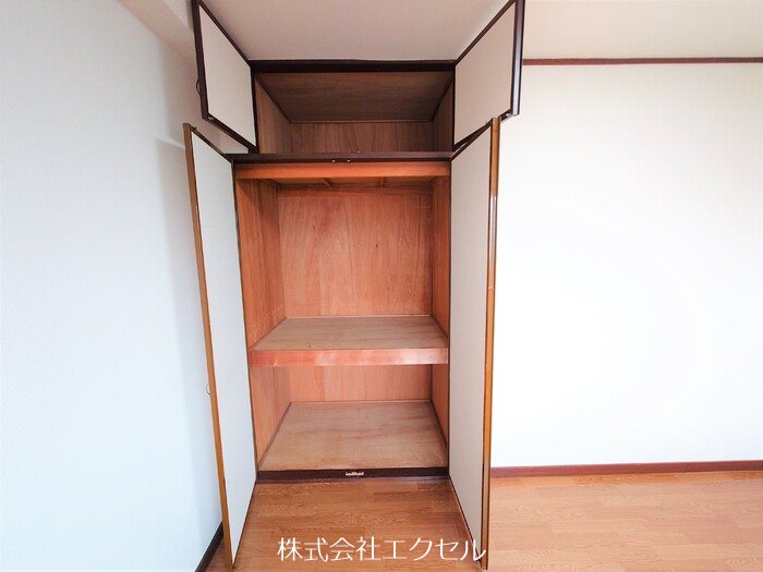 小峯ビル 収納