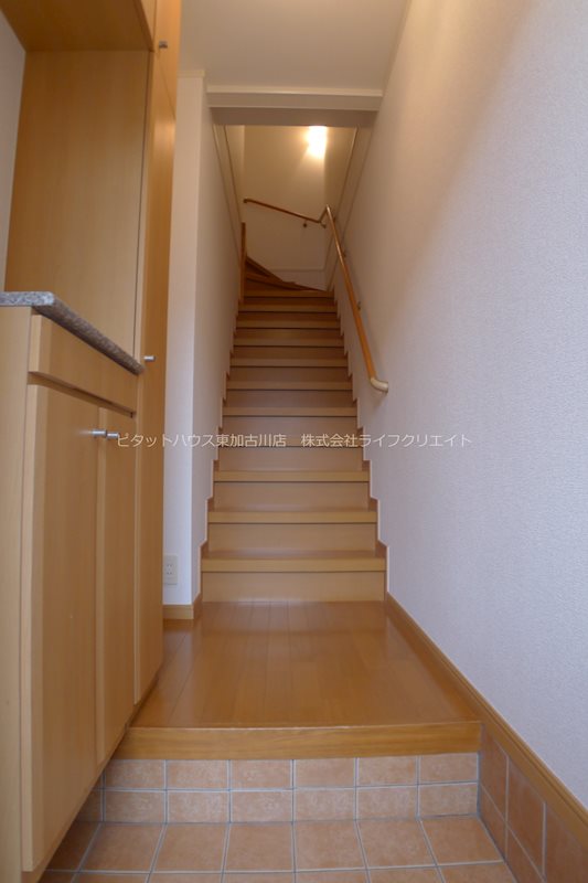 アドバンス　栄 玄関