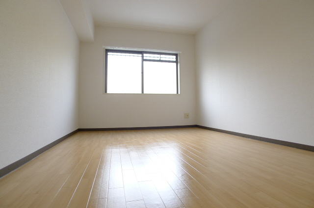 クレスト千秋 ベッドルーム