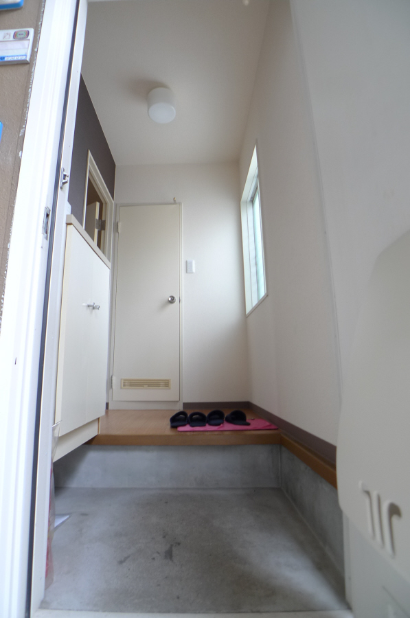 メゾンオリーヴィエ 玄関