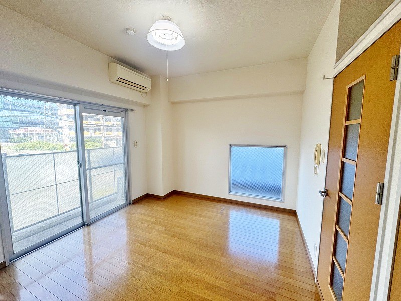 １９－Ｃｕｂｅ リビング