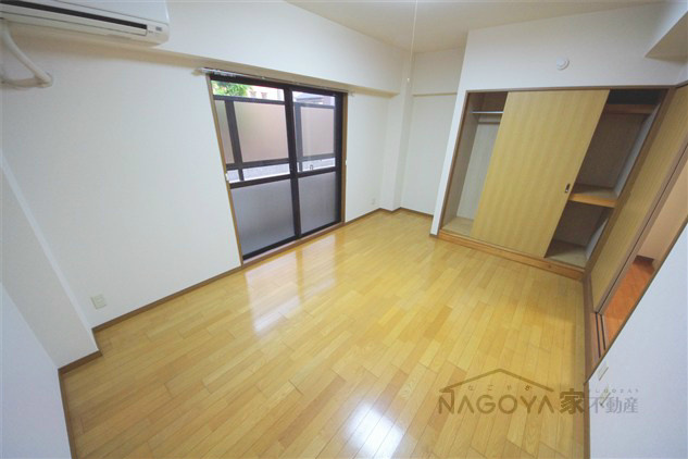 グリーンハイツ徳川 リビング