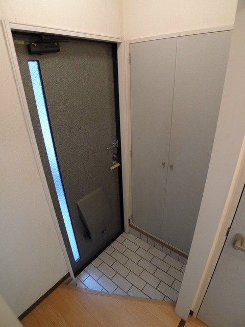 ディアス加友 玄関