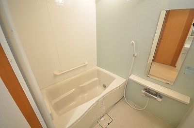 ニューリバー三萩野 風呂画像